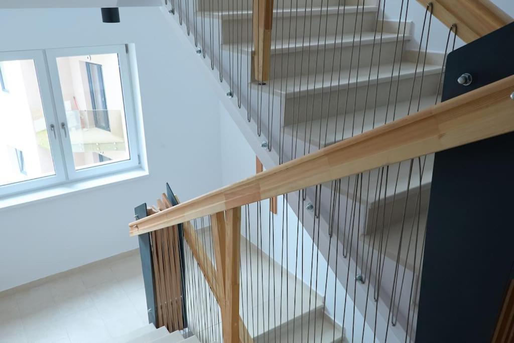 City Center Accommodation - 308 Решица Екстериор снимка